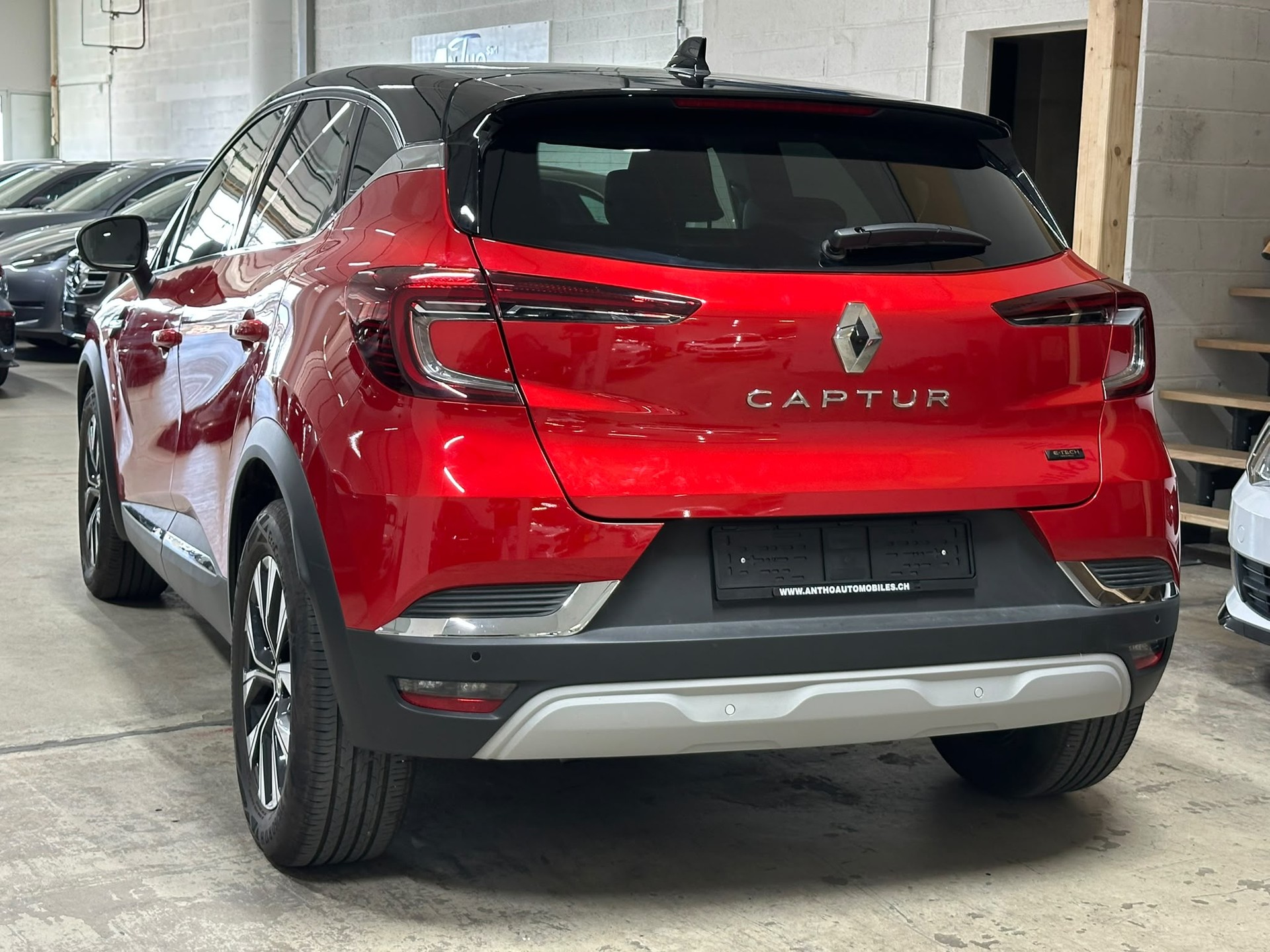 RENAULT Captur 1.6 E-Tech 145 E-Tech Engineered DHT-image-4