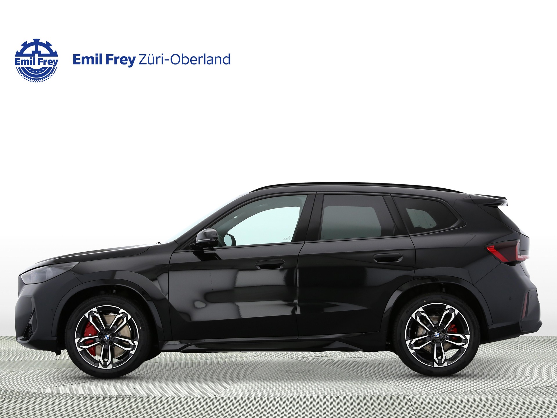 BMW iX1 U11 30 xDrive-image-1