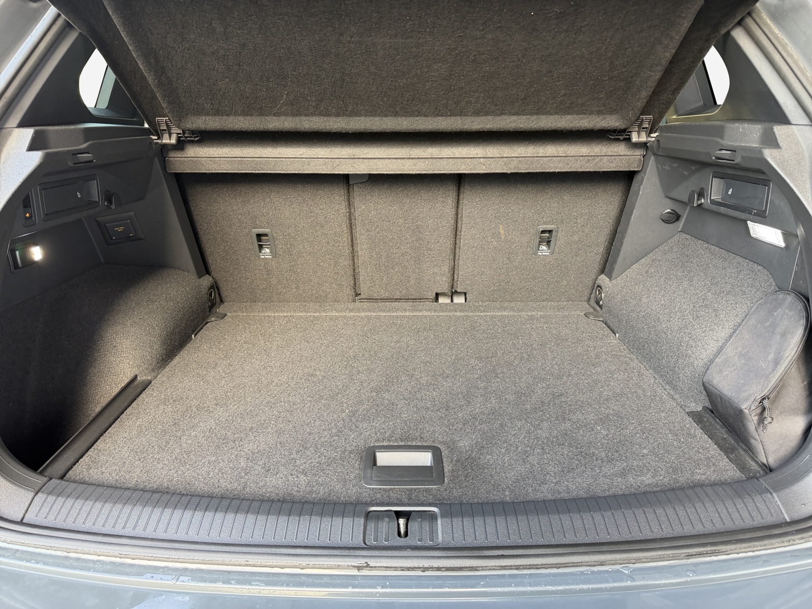 VW Tiguan 2.0TSI R-Line 4Motion DSG-image-12