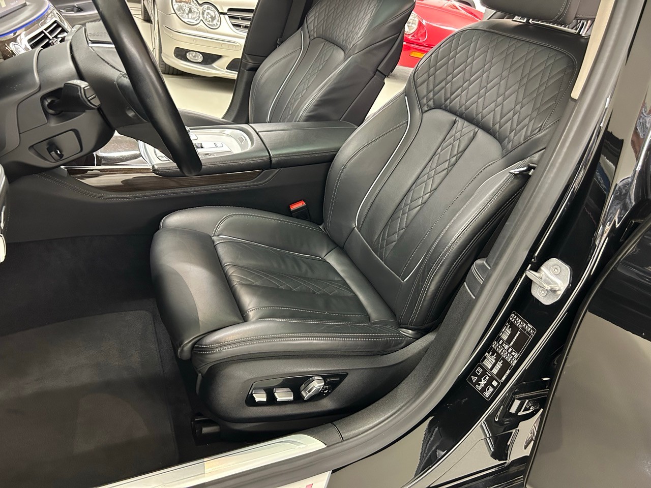 BMW 730d xDrive Steptronic-image-8
