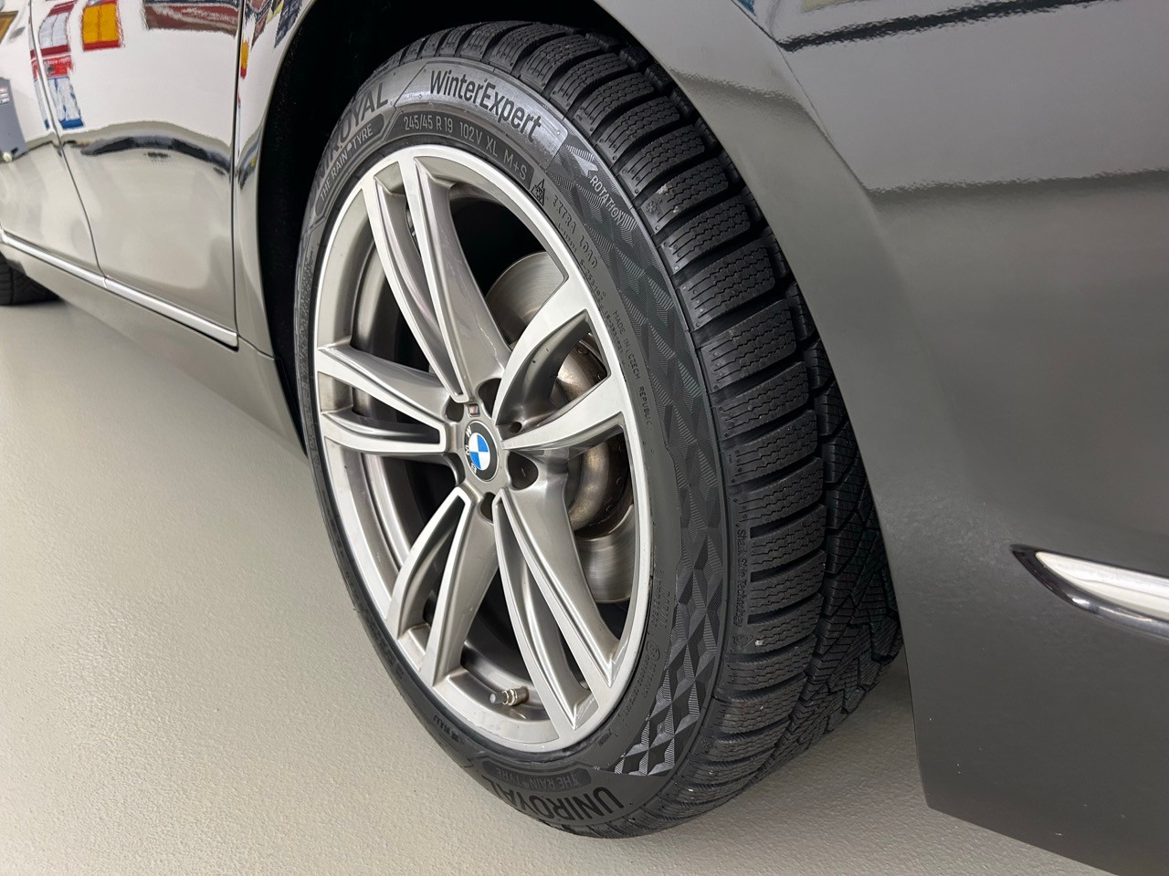 BMW 730d xDrive Steptronic-image-14