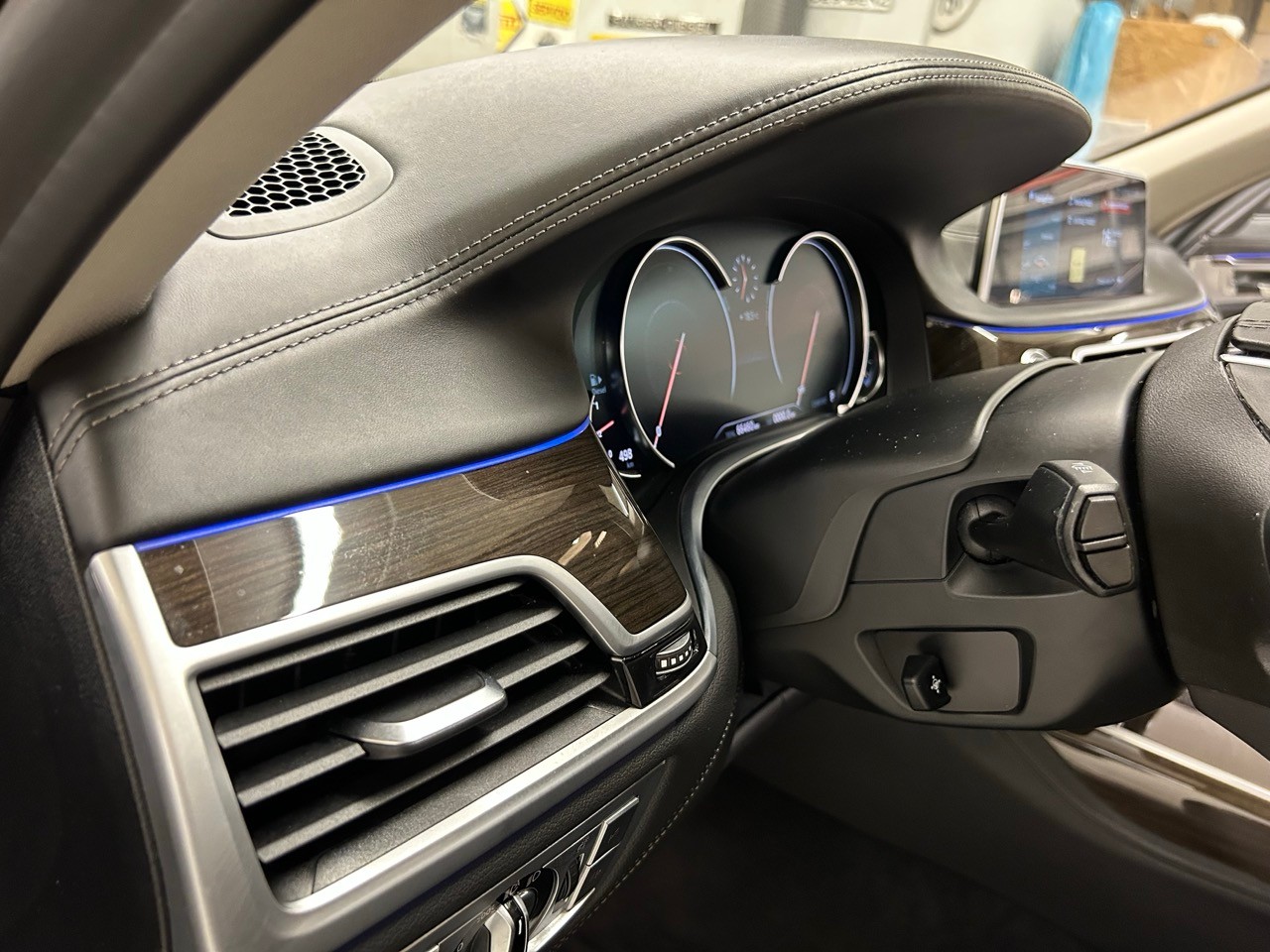 BMW 730d xDrive Steptronic-image-15