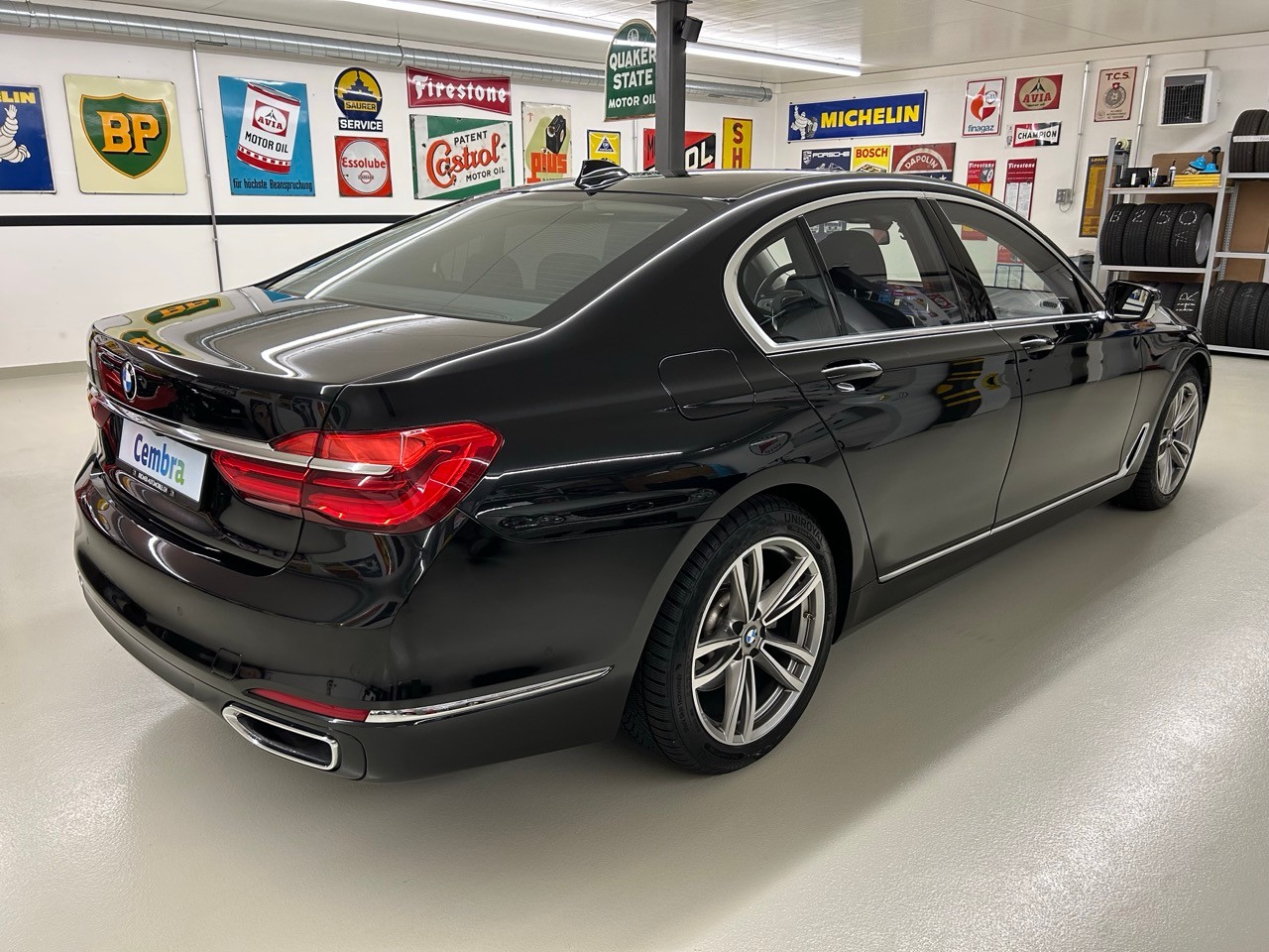 BMW 730d xDrive Steptronic-image-1