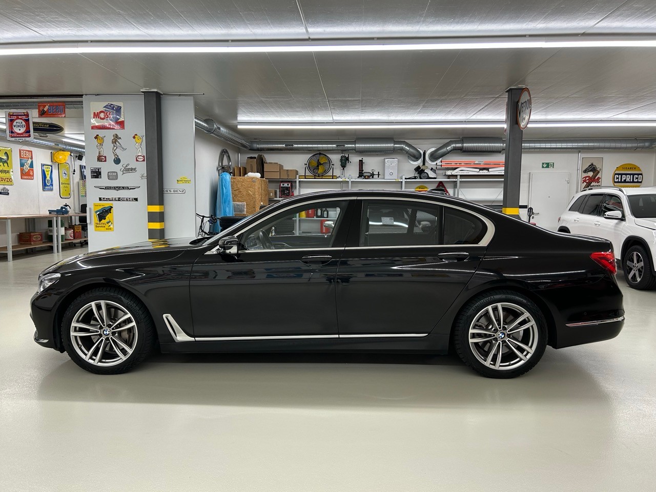 BMW 730d xDrive Steptronic-image-5