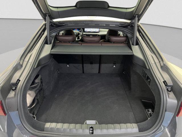 BMW i4 G26 Limousine xDrive40-image-12