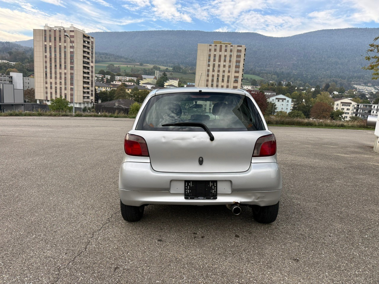 TOYOTA Yaris 1.3 Linea Luna-image-5