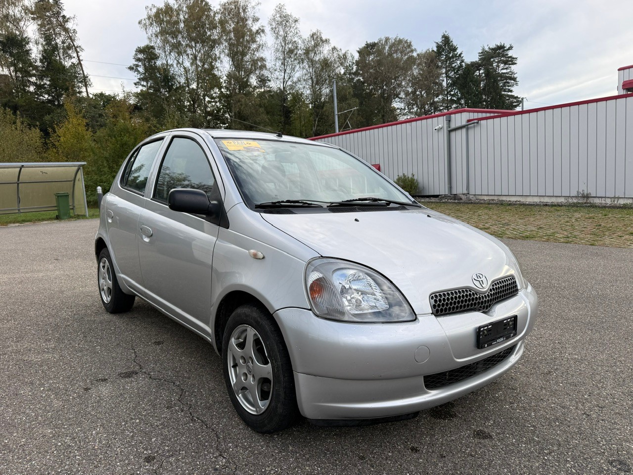 TOYOTA Yaris 1.3 Linea Luna-image-1
