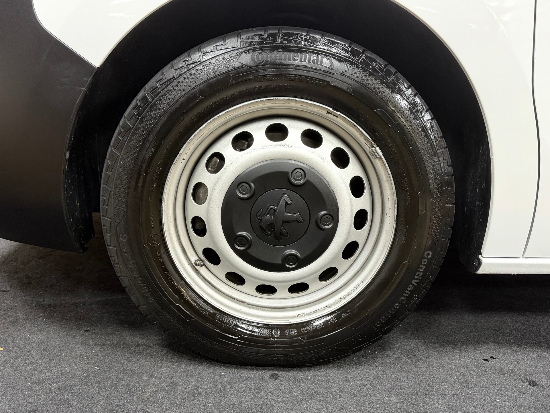 PEUGEOT Expert 1.5 BlueHDi 120 S&S Standard-image-20