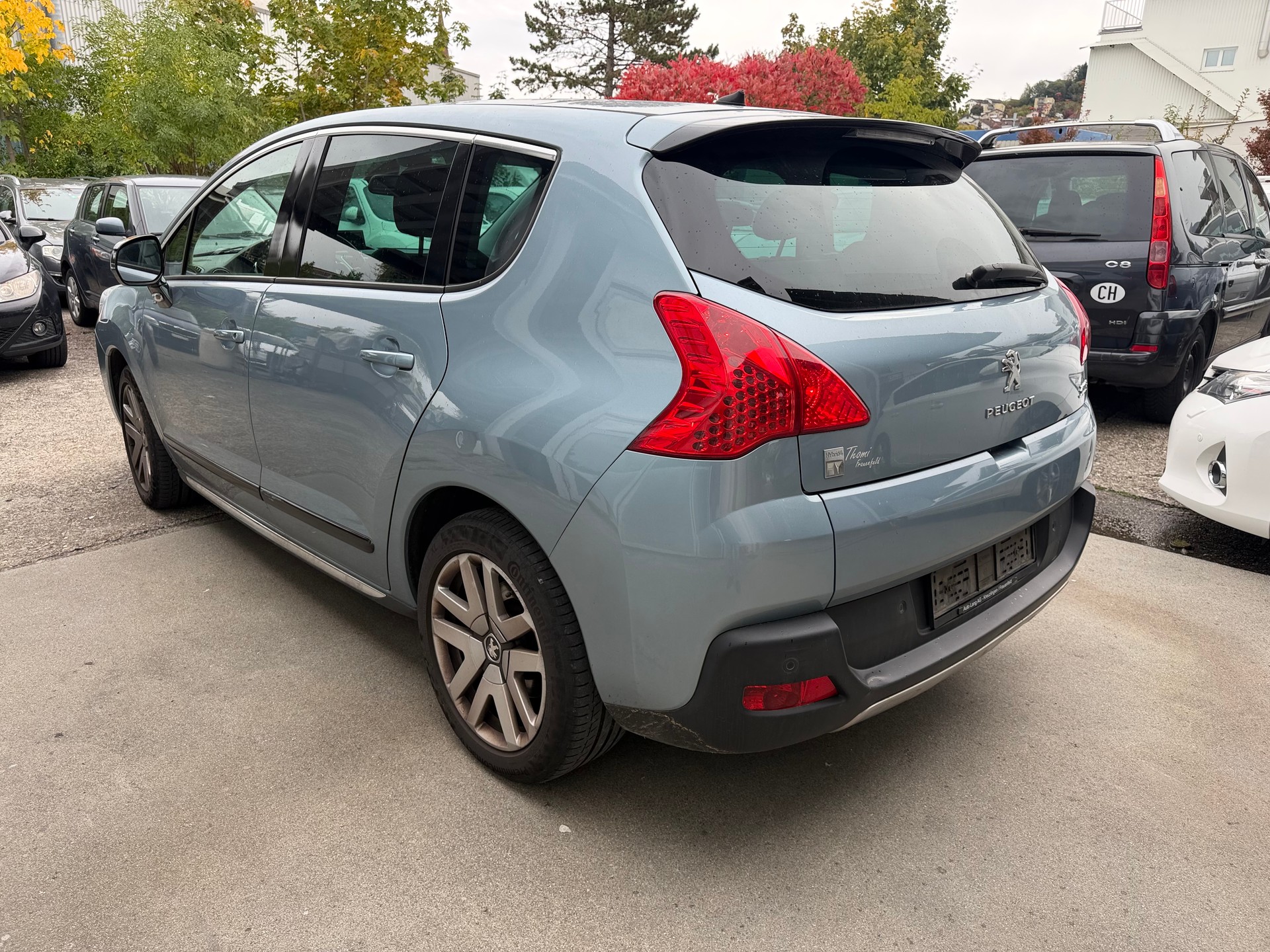PEUGEOT 3008 HYbrid4 2.0 HDI EGS6-image-5