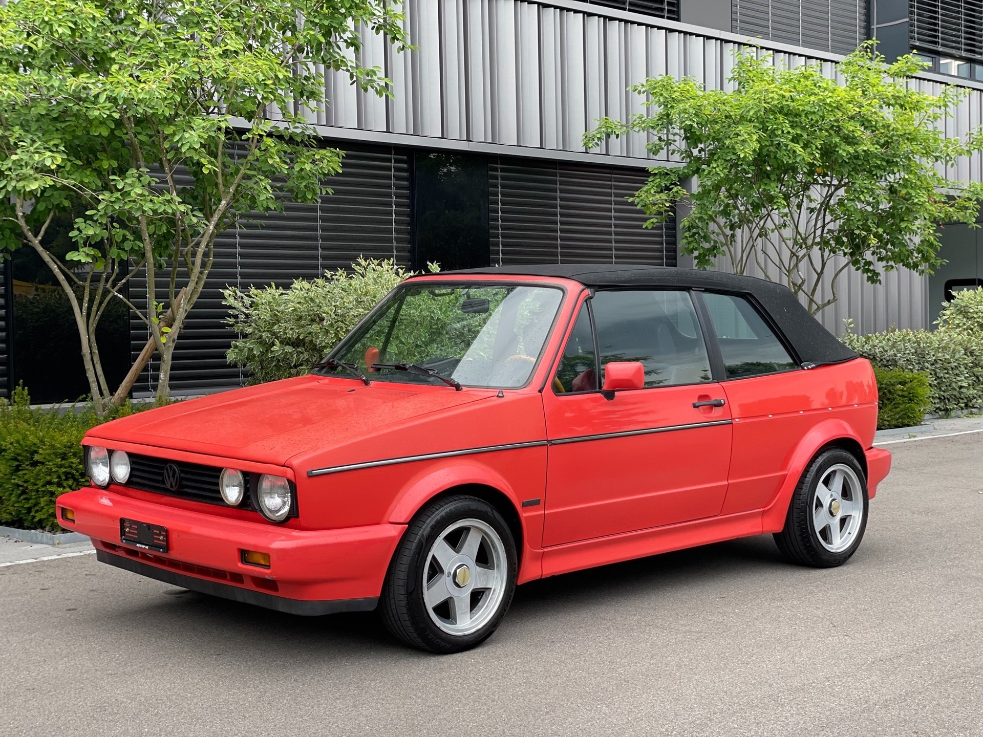 VW Golf Cabriolet 1800 Fashion-Line/Young-Line-image-0