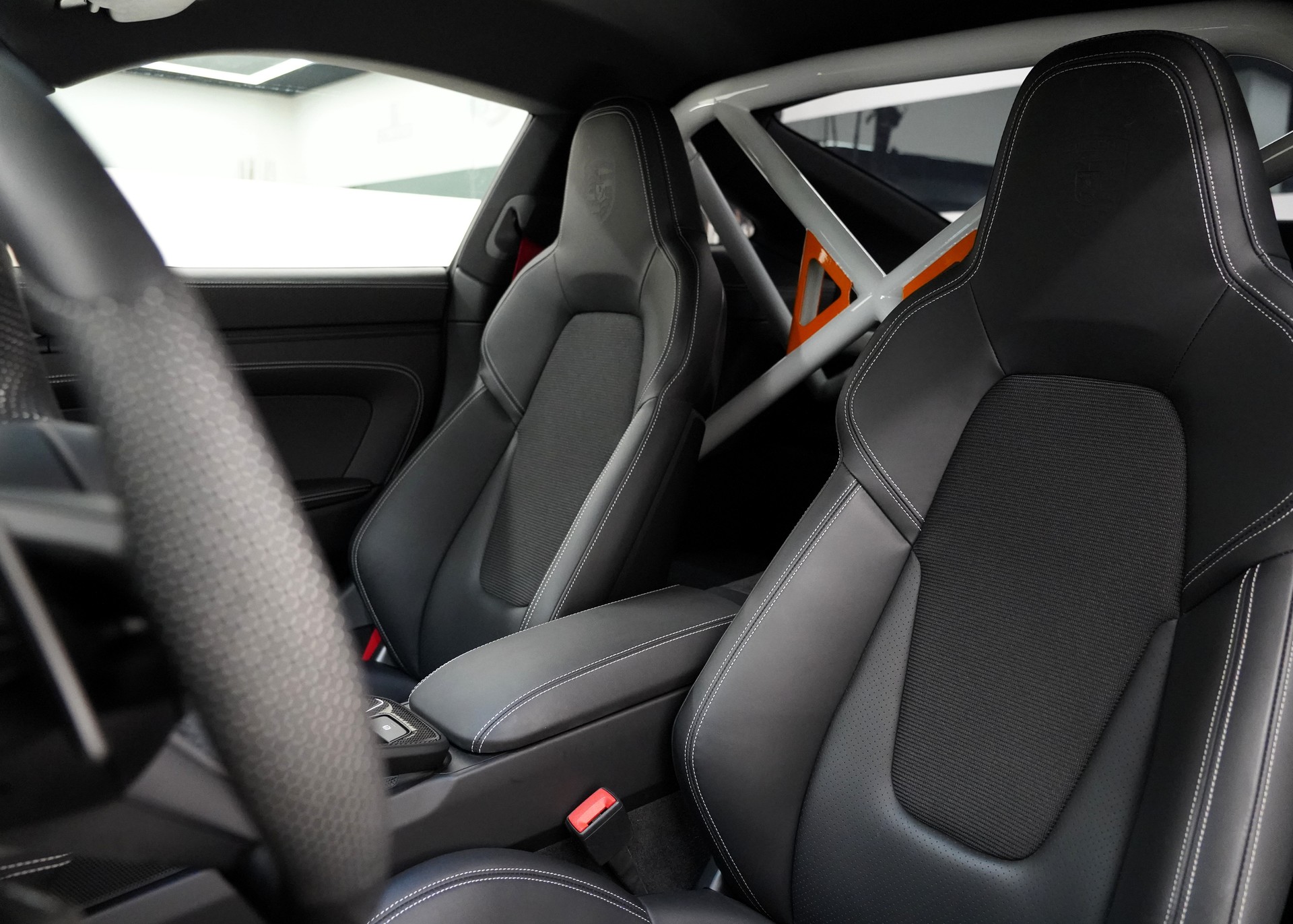 PORSCHE 911 GT3 Touring PDK GT3-image-8