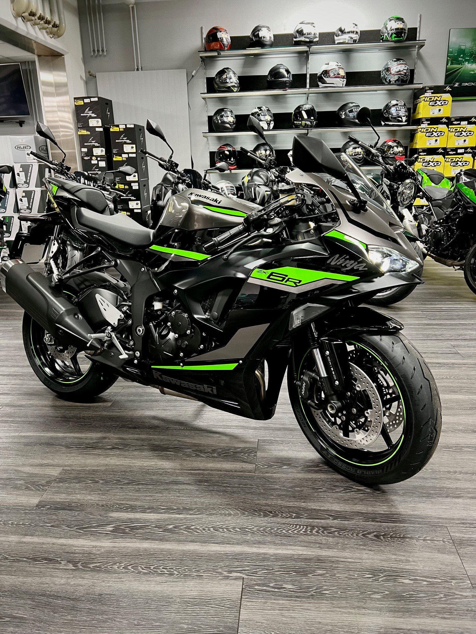 KAWASAKI NINJA ZX-6R