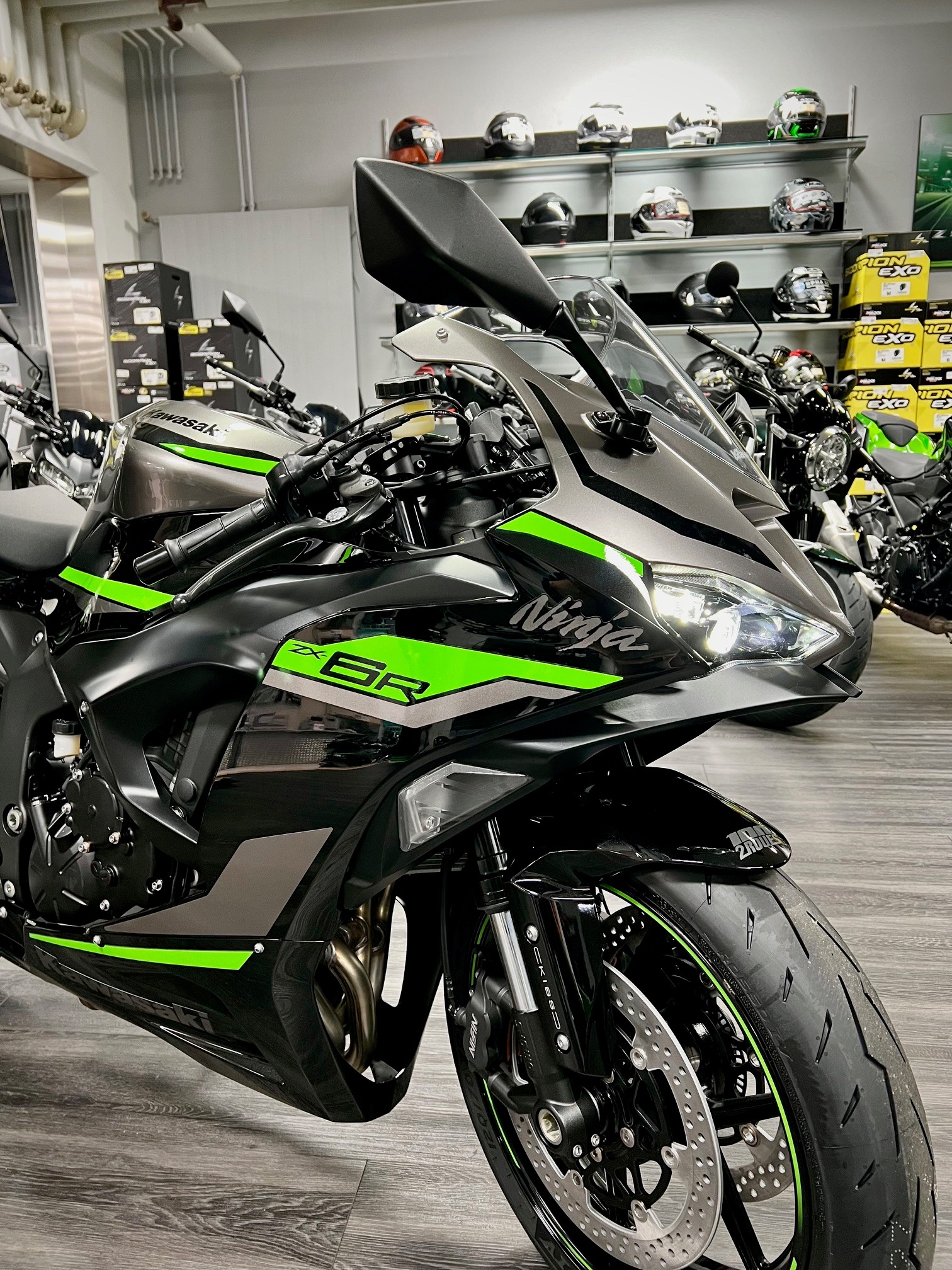 KAWASAKI NINJA ZX-6R-showroom-element-2