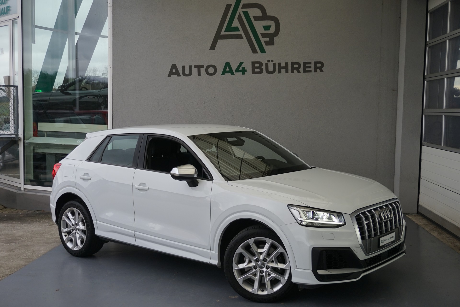 AUDI SQ2 TFSI quattro-image-1