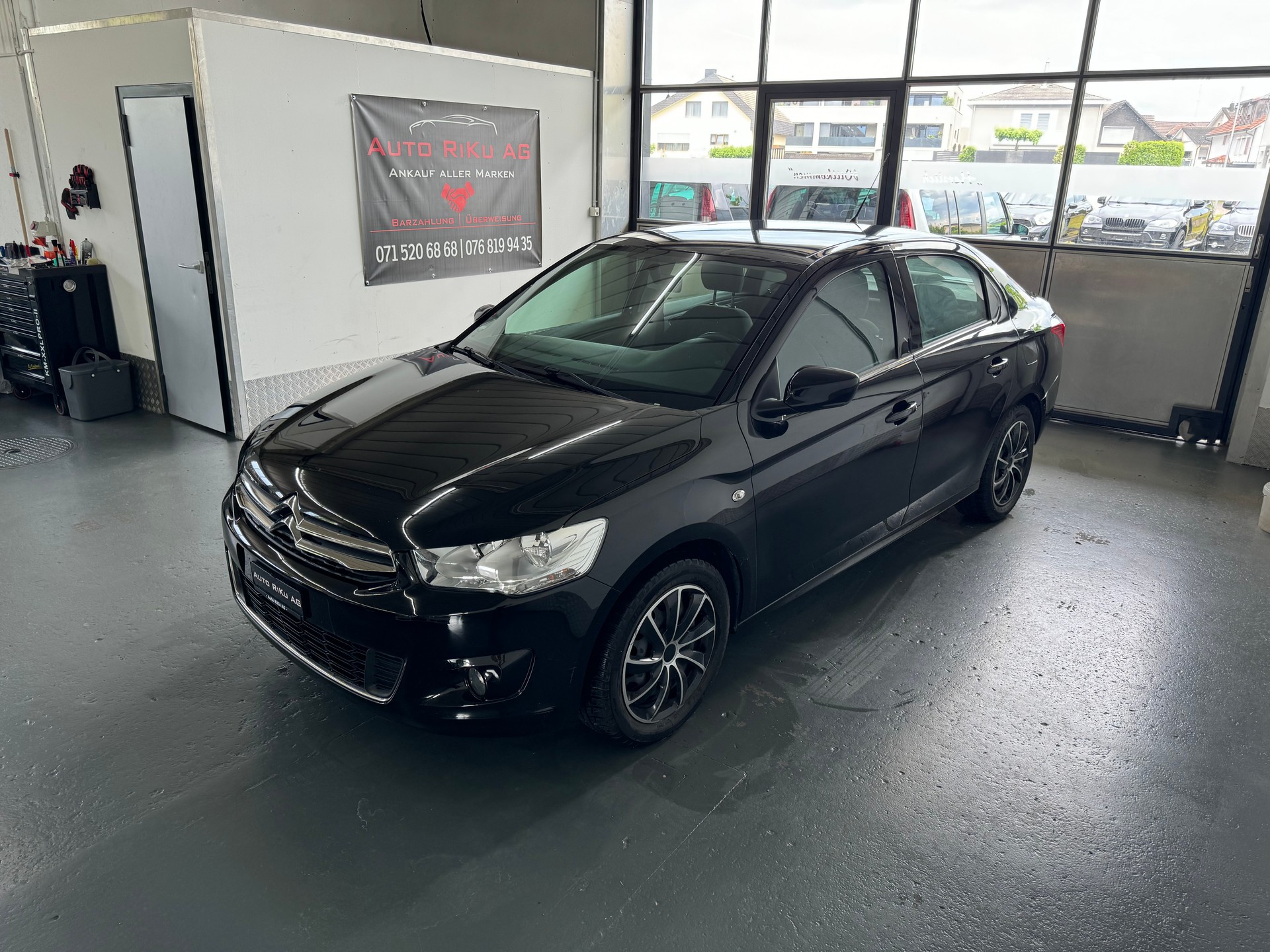 CITROEN C-Elysee-showroom-element-3