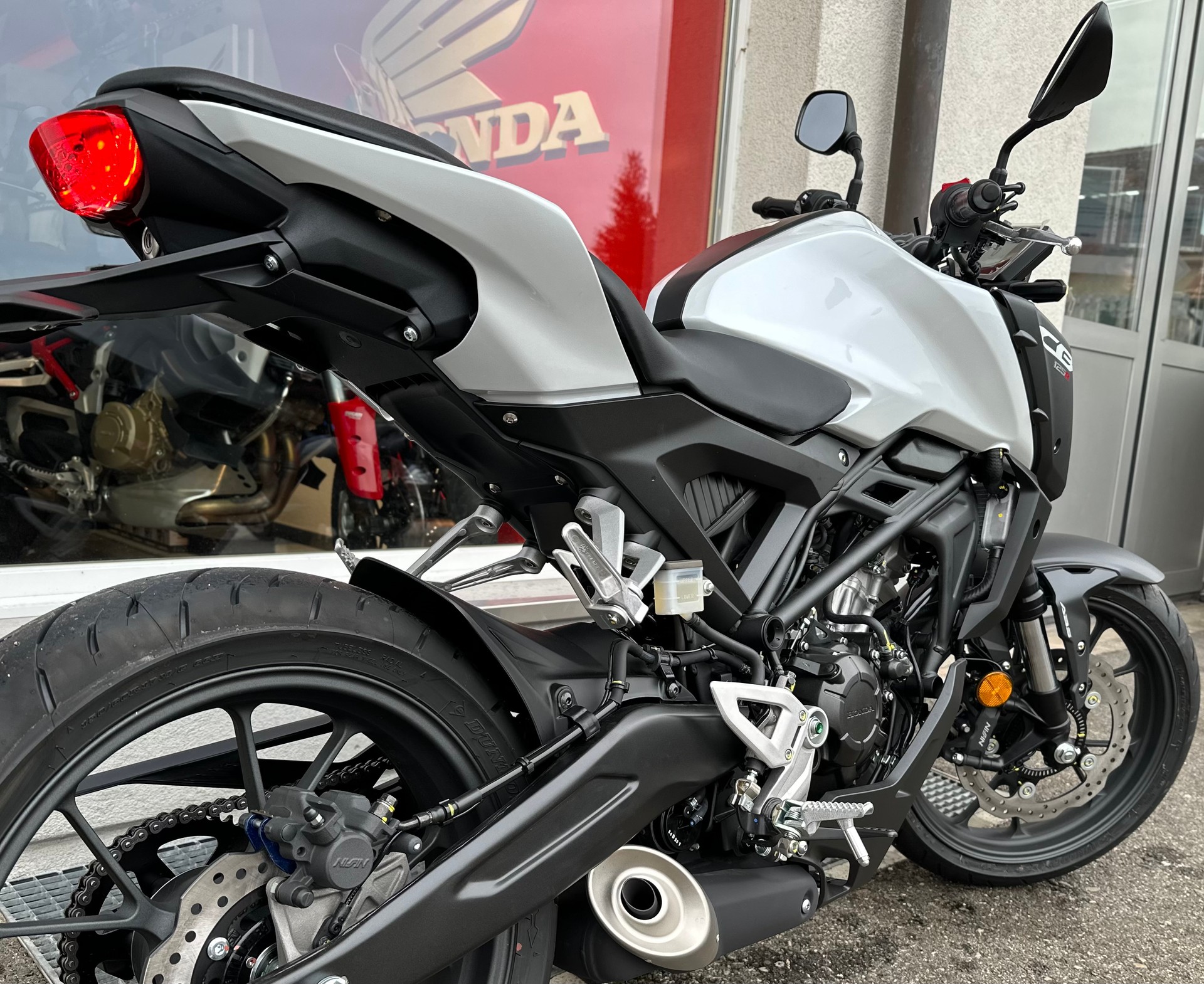 HONDA CB 125 R-image-7