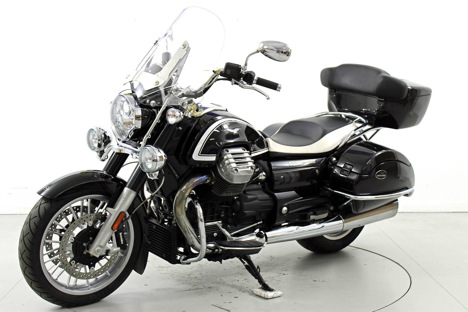 MOTO GUZZI California 1400 ABS-showroom-element-2
