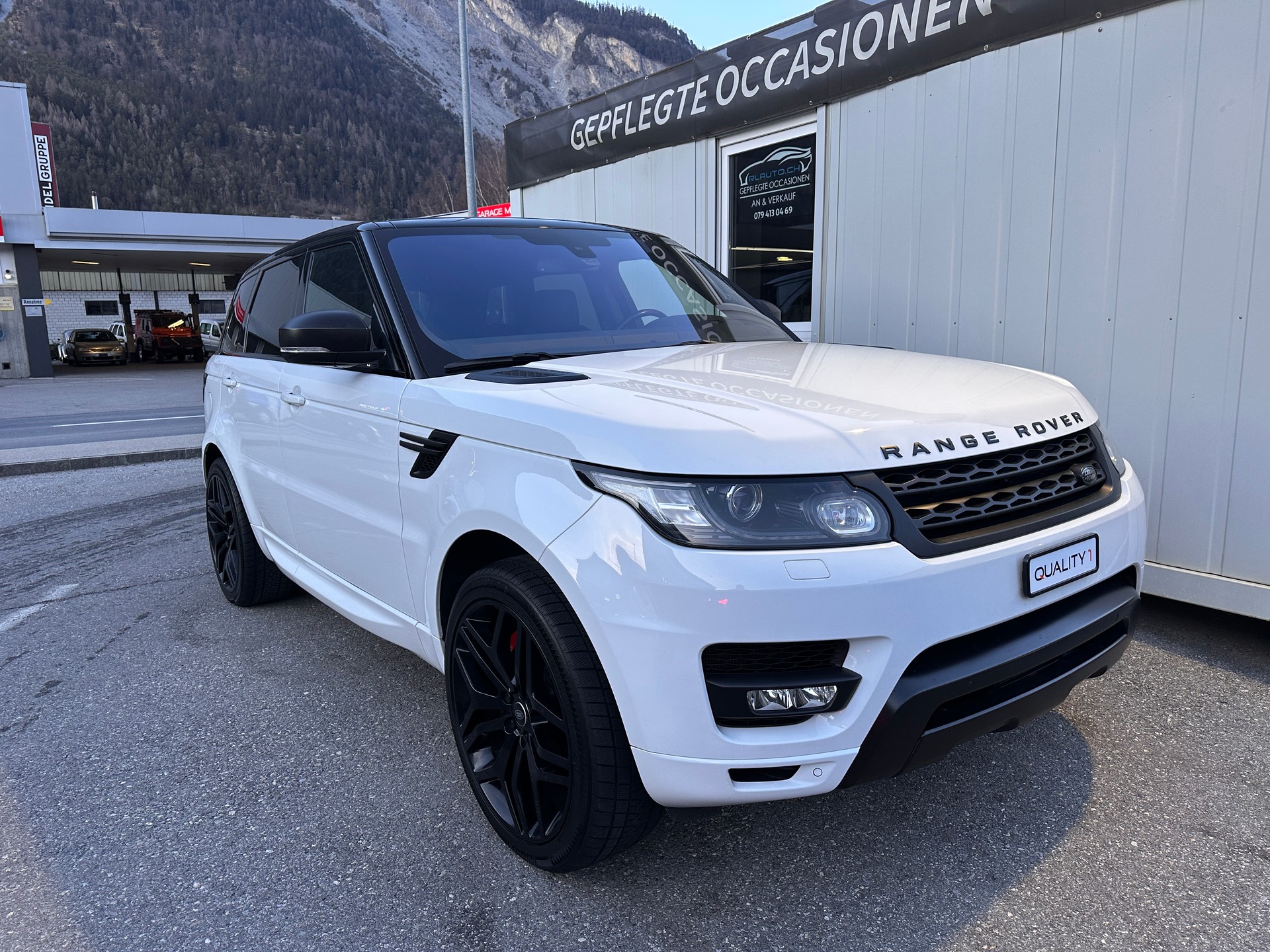 LAND ROVER Range Rover Sport 3.0 SDV6 HSE Dynamic Automatic *ZAHNRIEMEN ERSETZT*FRISCH AB MFK*22" ZOLL ALU 8 FACH*-image-0