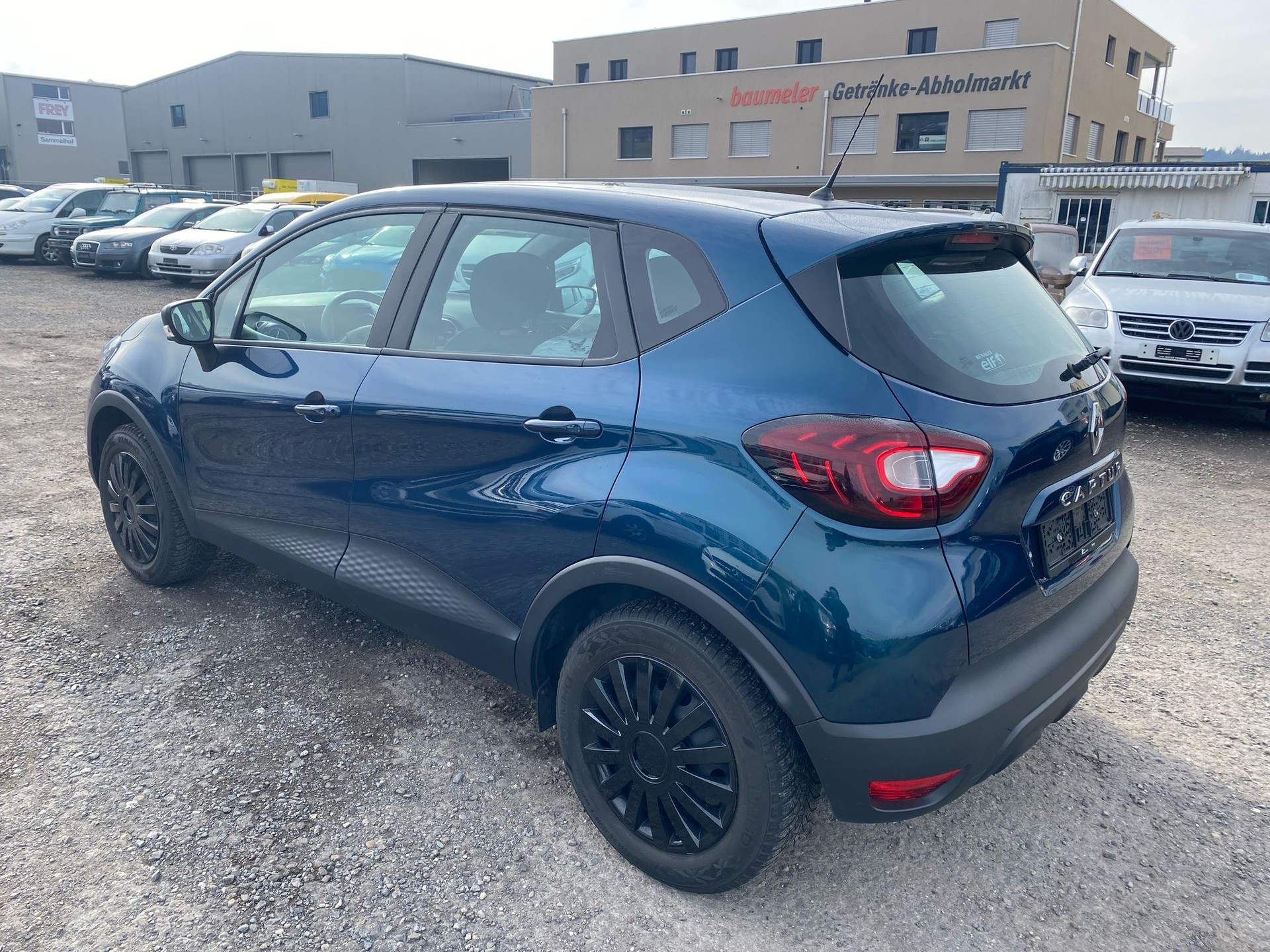 RENAULT Captur 0.9 12V Business Line-image-4