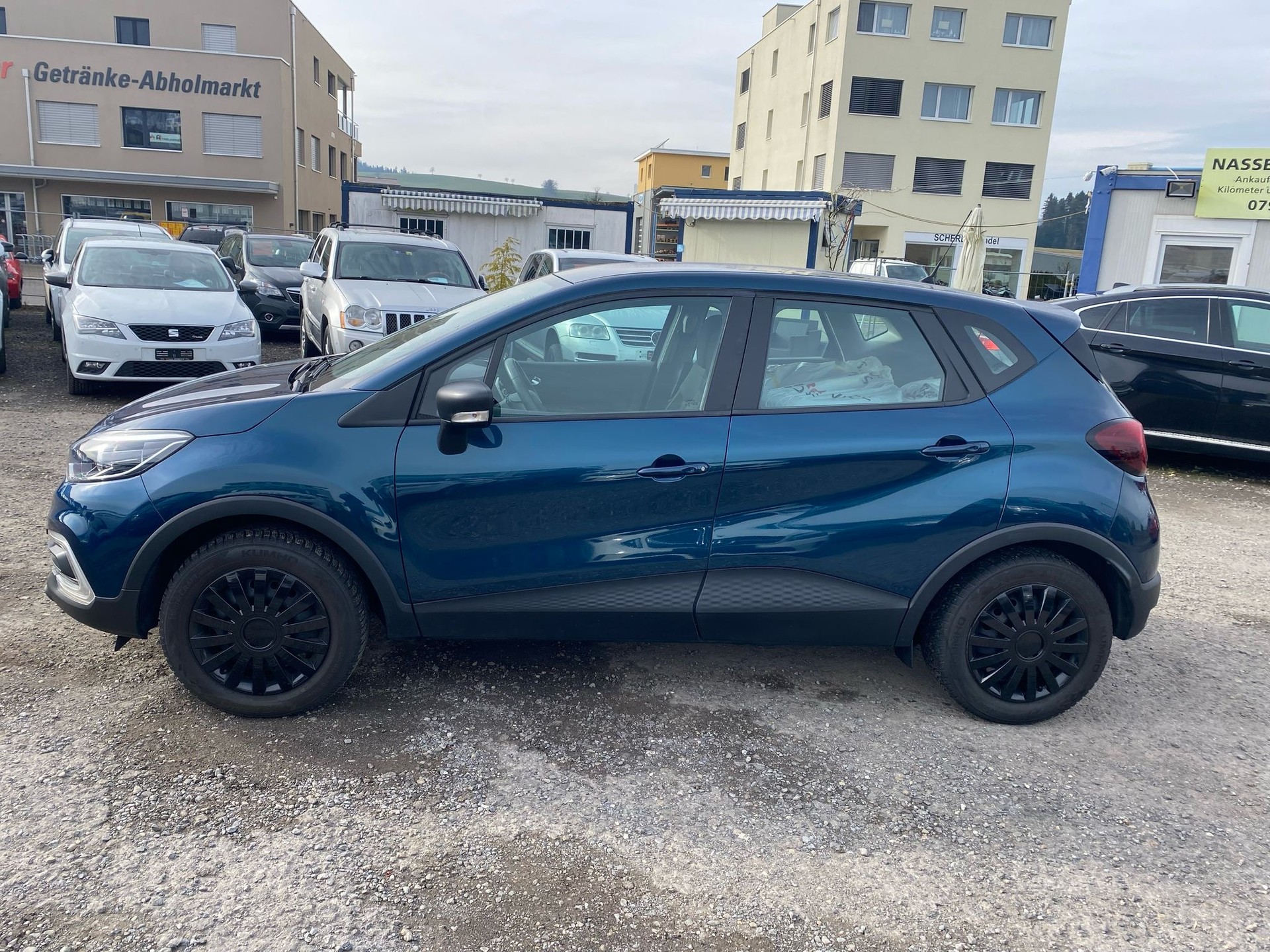 RENAULT Captur 0.9 12V Business Line-image-6