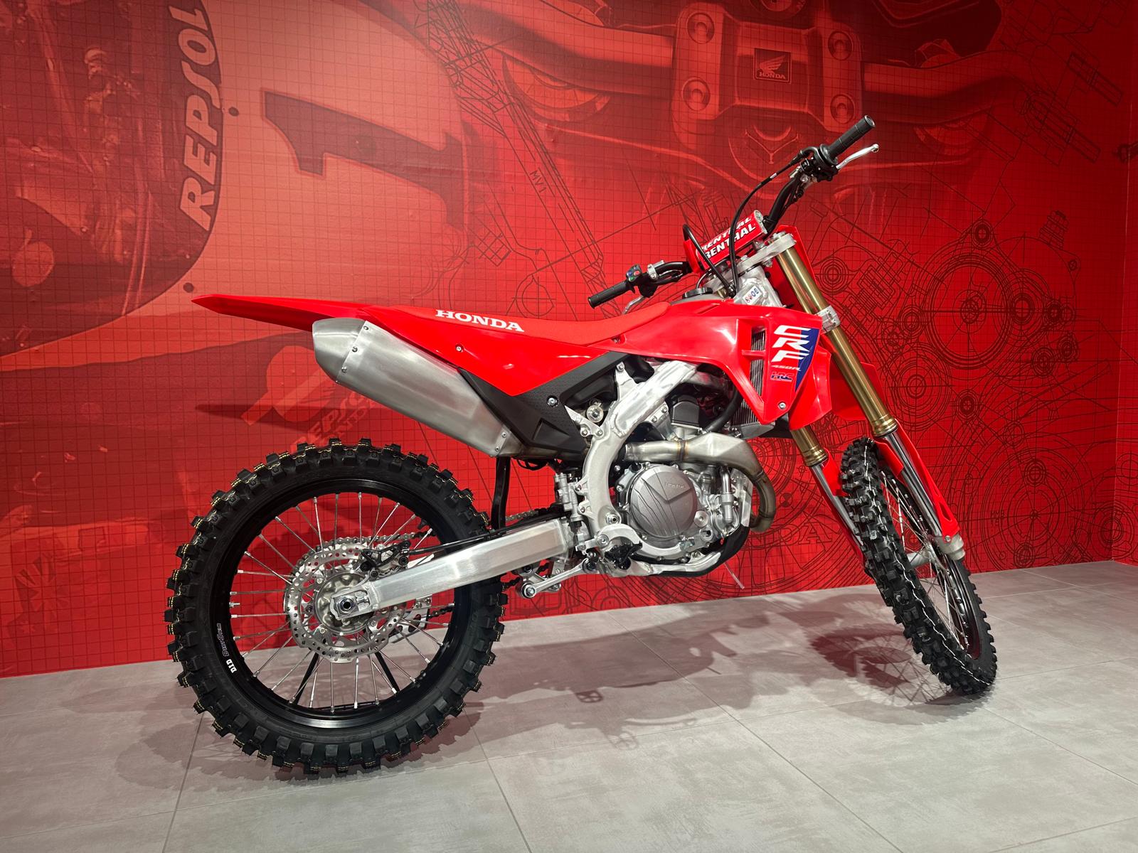 HONDA CRF 450R **2025 Modell** Neufahrzeug-showroom-element-3