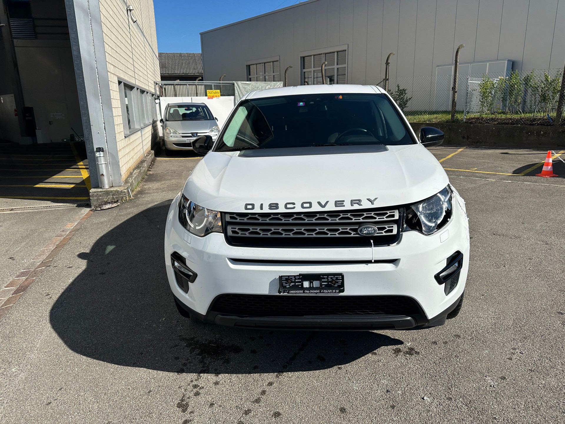 LAND ROVER Discovery Sport 2.0 eD4 HSE FWD-image-1
