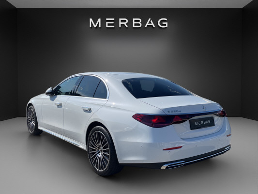 MERCEDES-BENZ E 220 d 4Matic-image-3