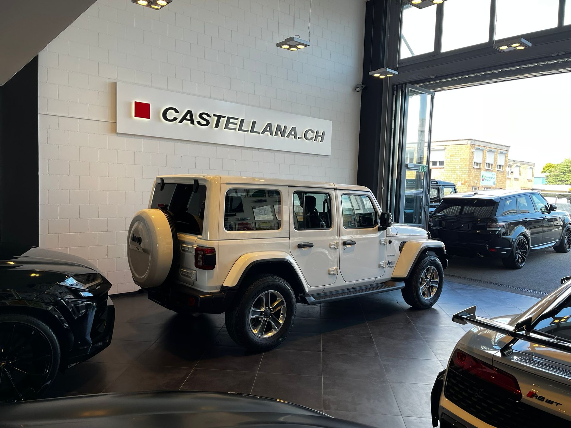 JEEP Sahara-image-5