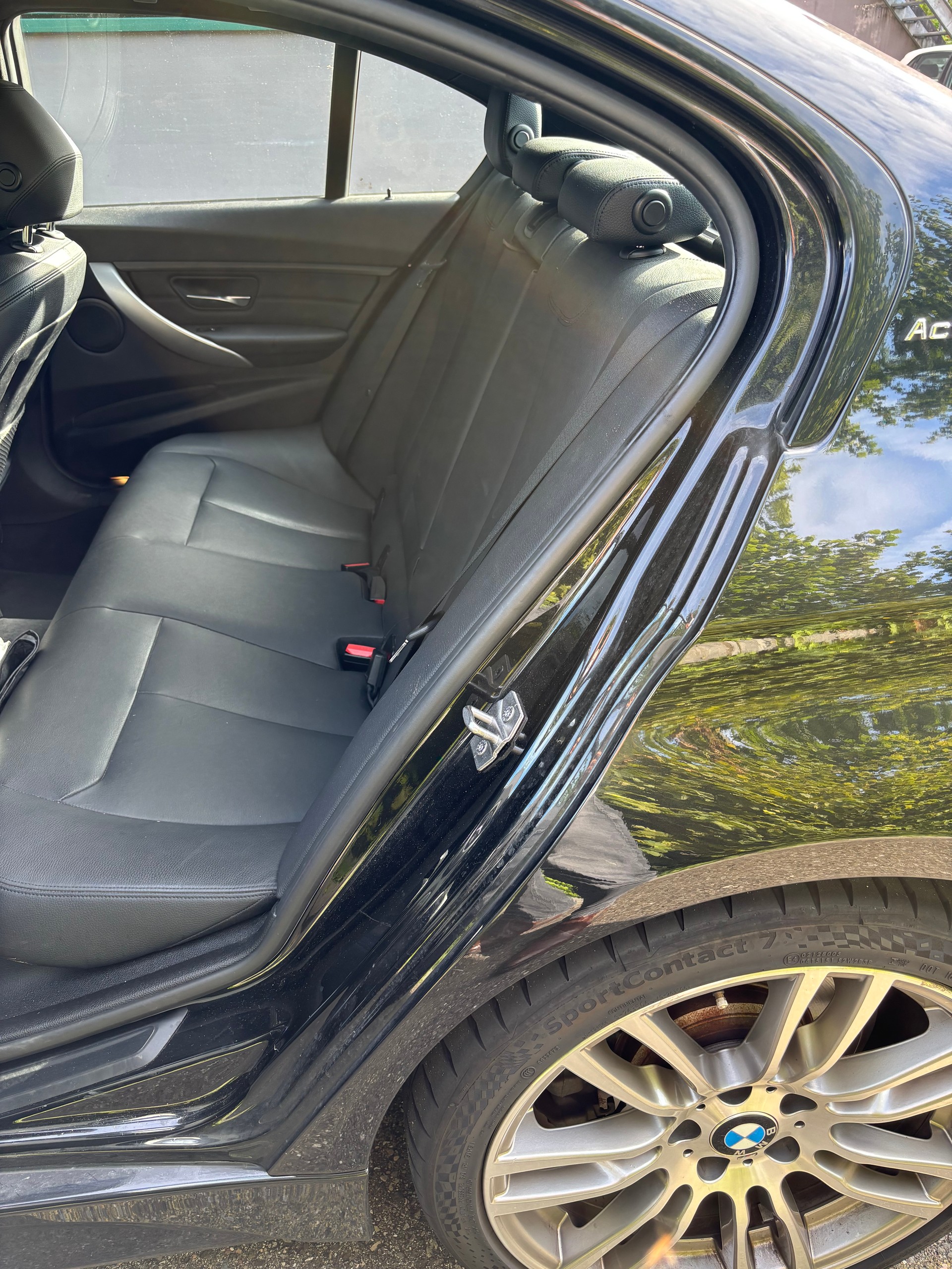 BMW ActiveHybrid 3 Sport Line Steptronic-image-11