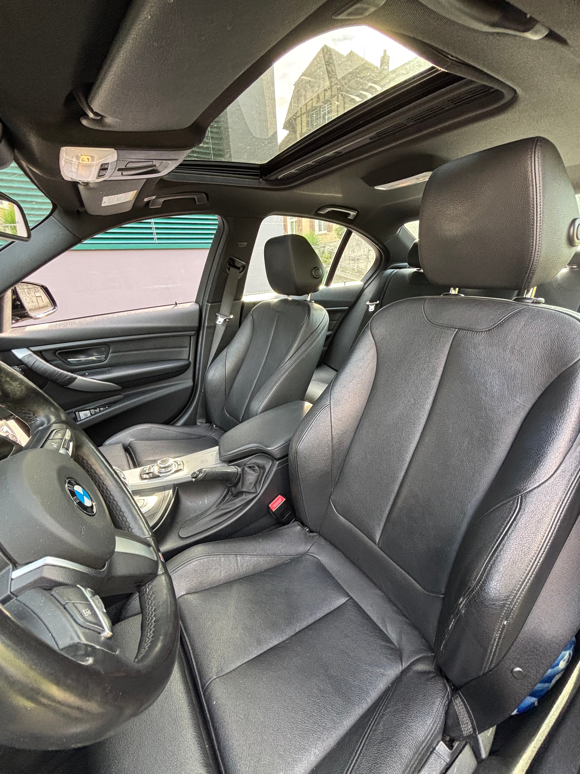 BMW ActiveHybrid 3 Sport Line Steptronic-image-8