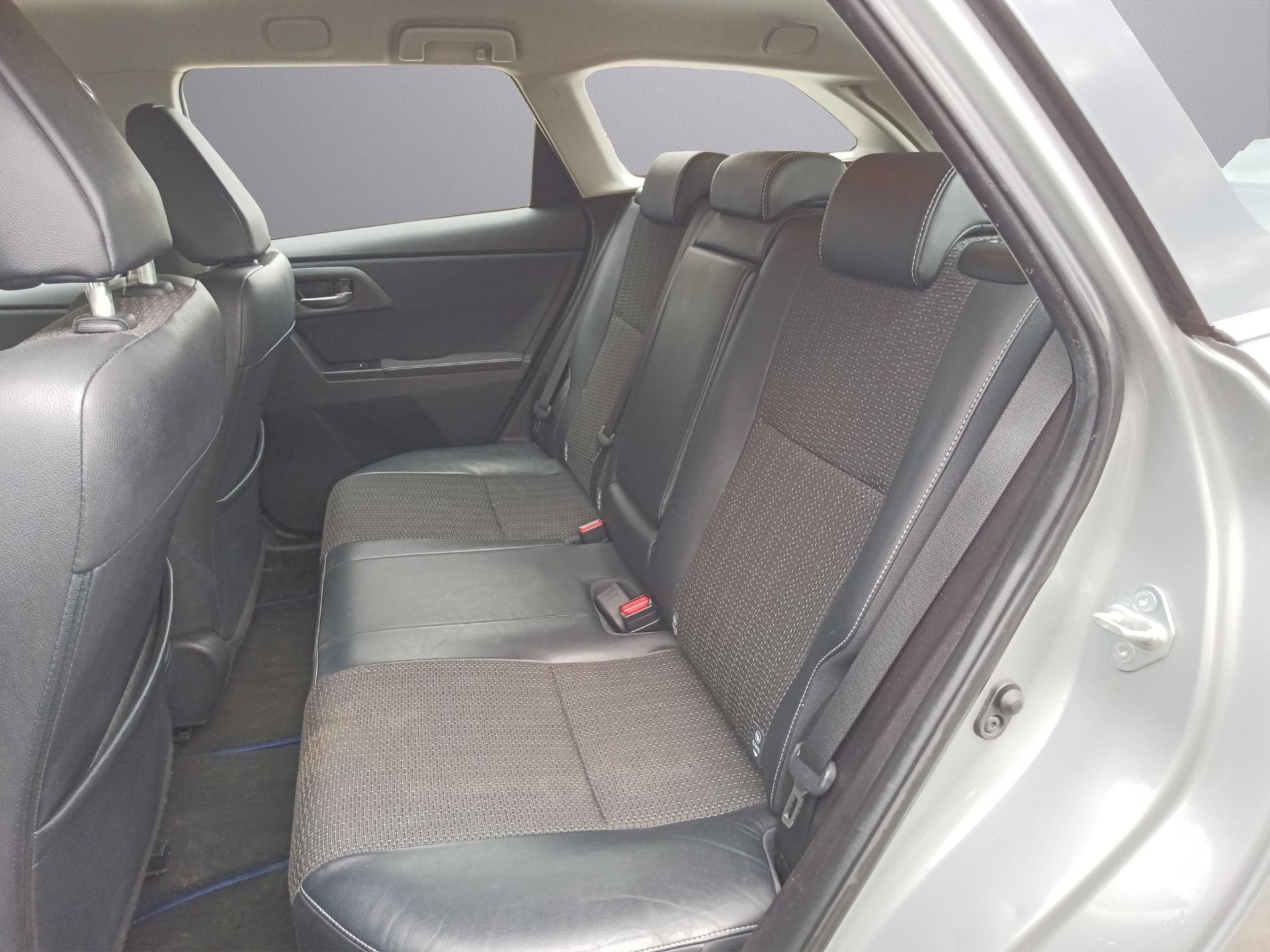 TOYOTA Auris Touring Sports 1.6 Sol-image-9