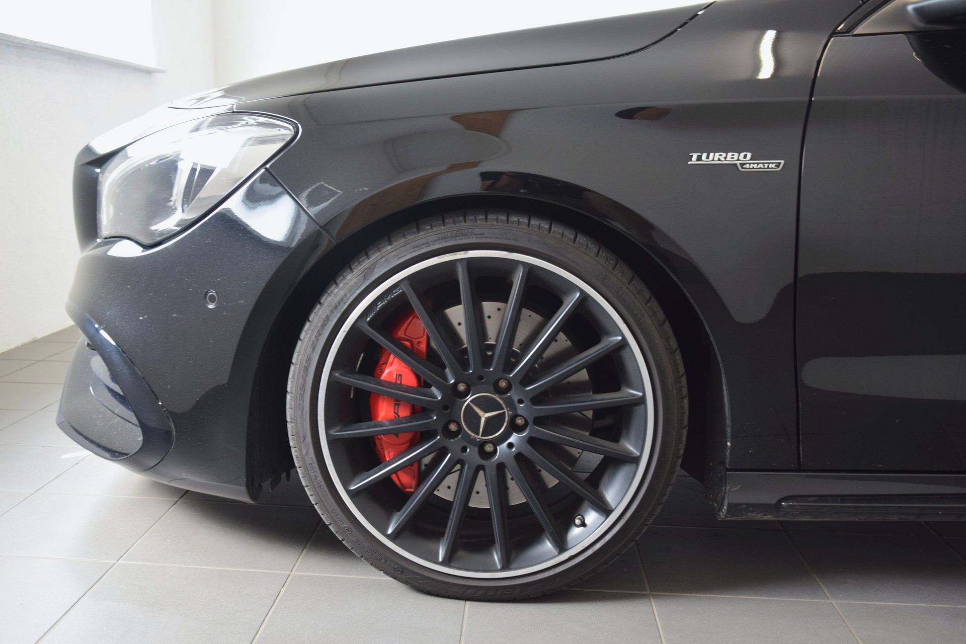 MERCEDES-BENZ CLA Shooting Brake 45 AMG 4Matic Speedshift-image-15