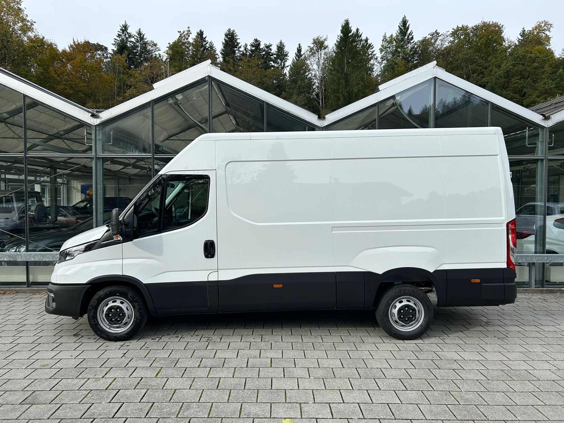 IVECO 35 S 16 A8 V 3520L H2-showroom-element-3