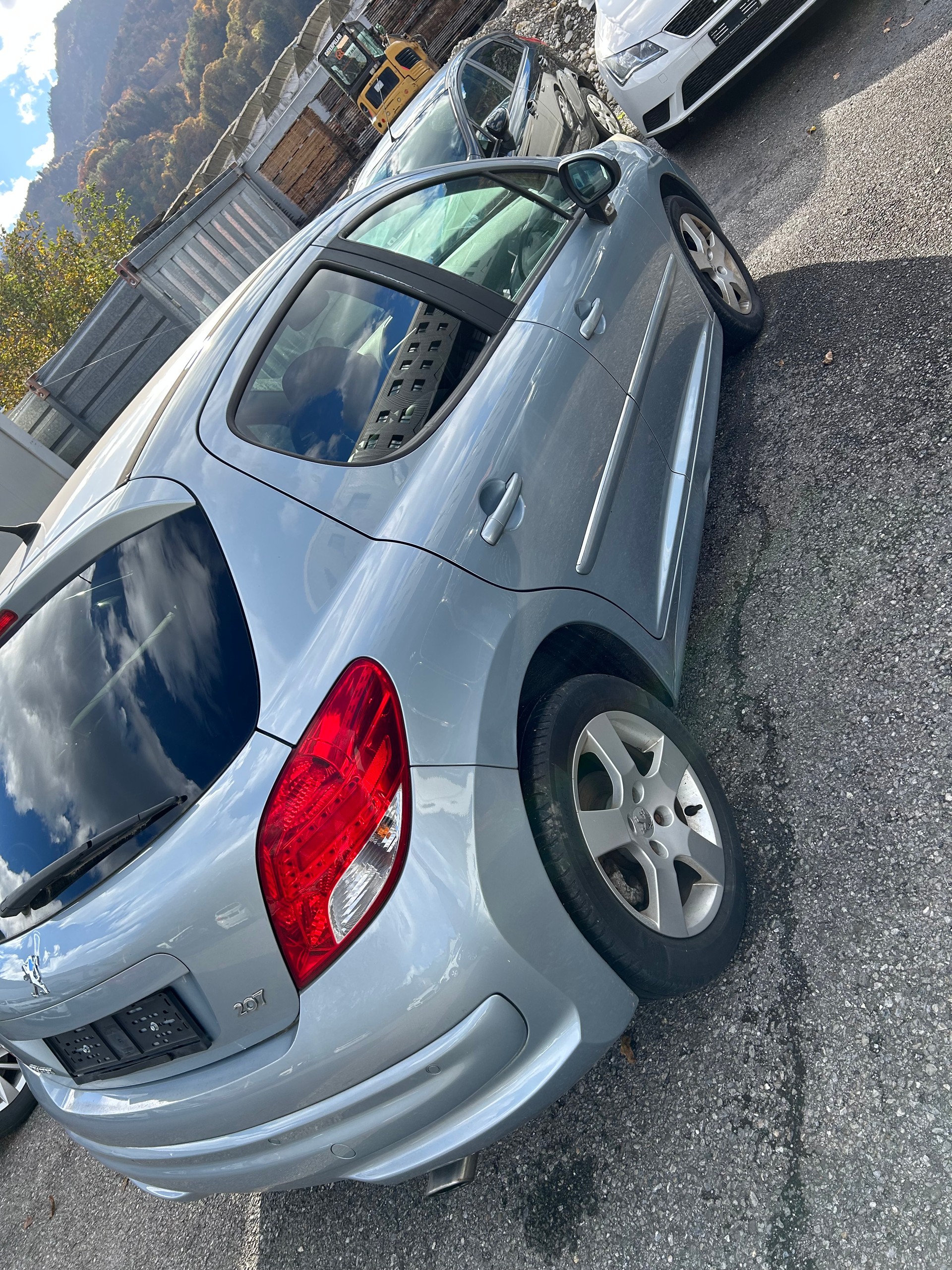 PEUGEOT 207 1.6 16V Turbo Sport-image-2