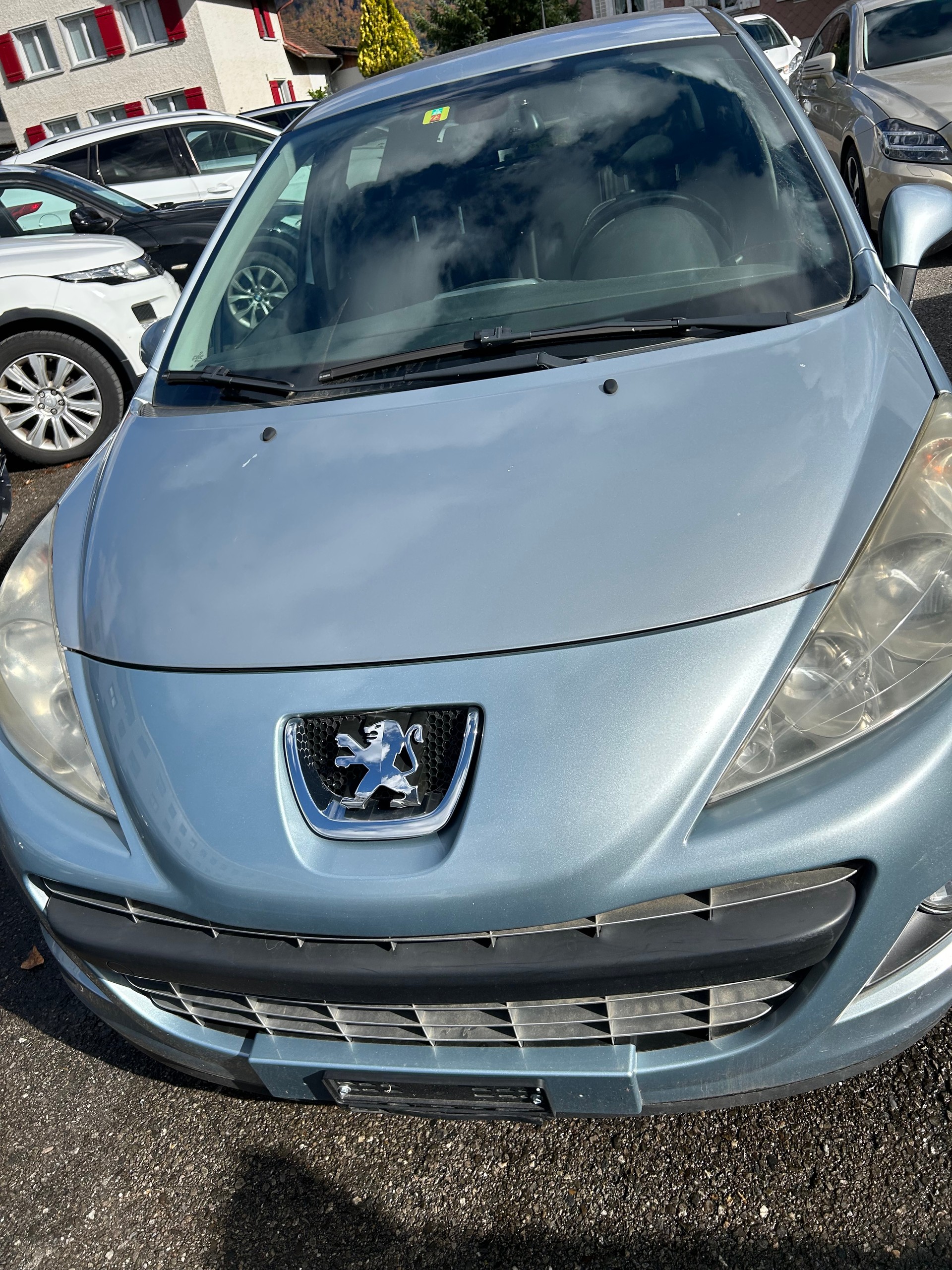 PEUGEOT 207 1.6 16V Turbo Sport-image-8