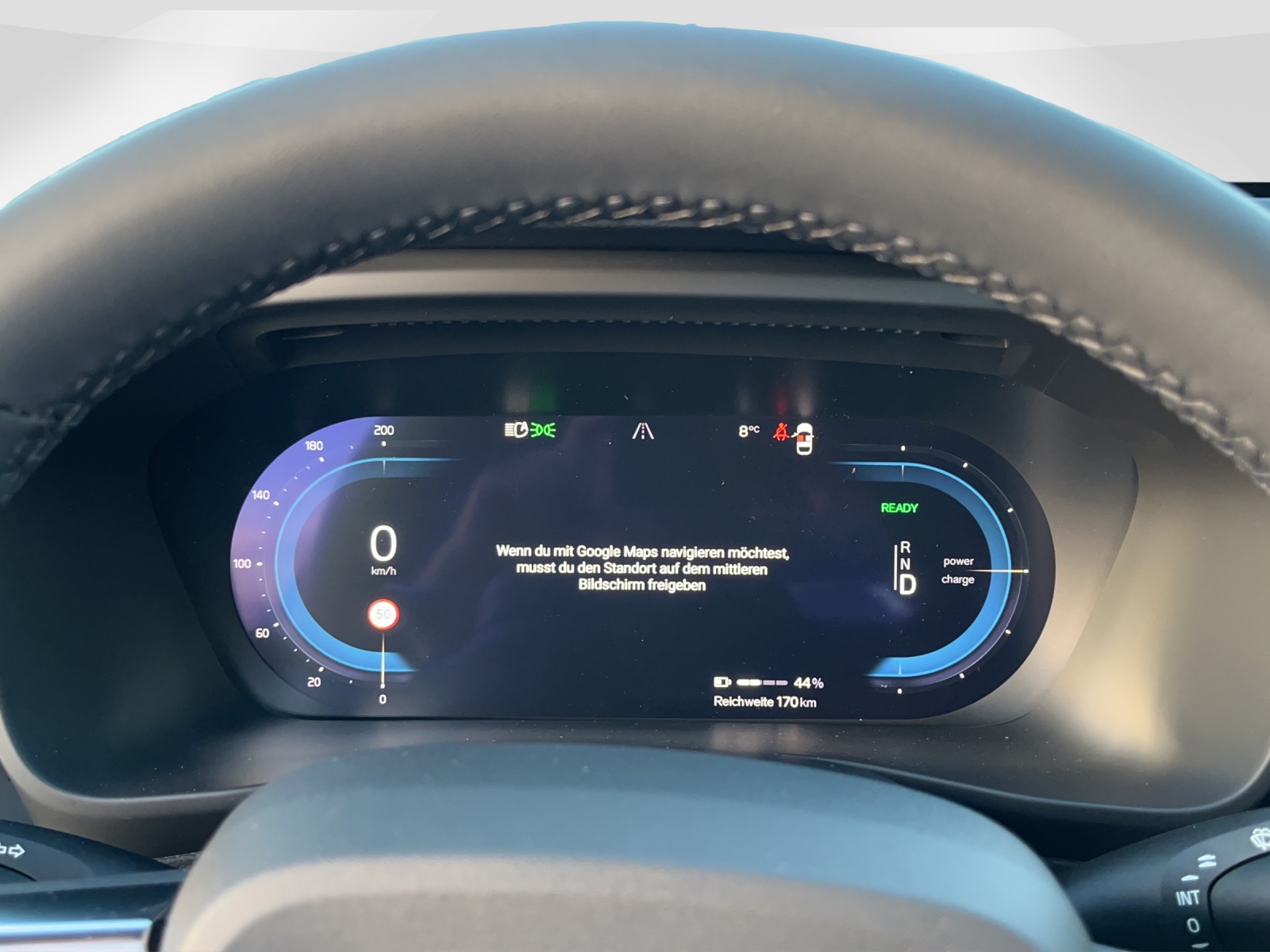 VOLVO XC40 E80 Plus-image-10