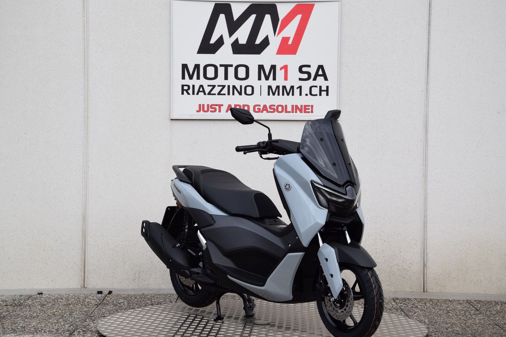 YAMAHA NMAX 125 TECH MAX MY25-showroom-element-1