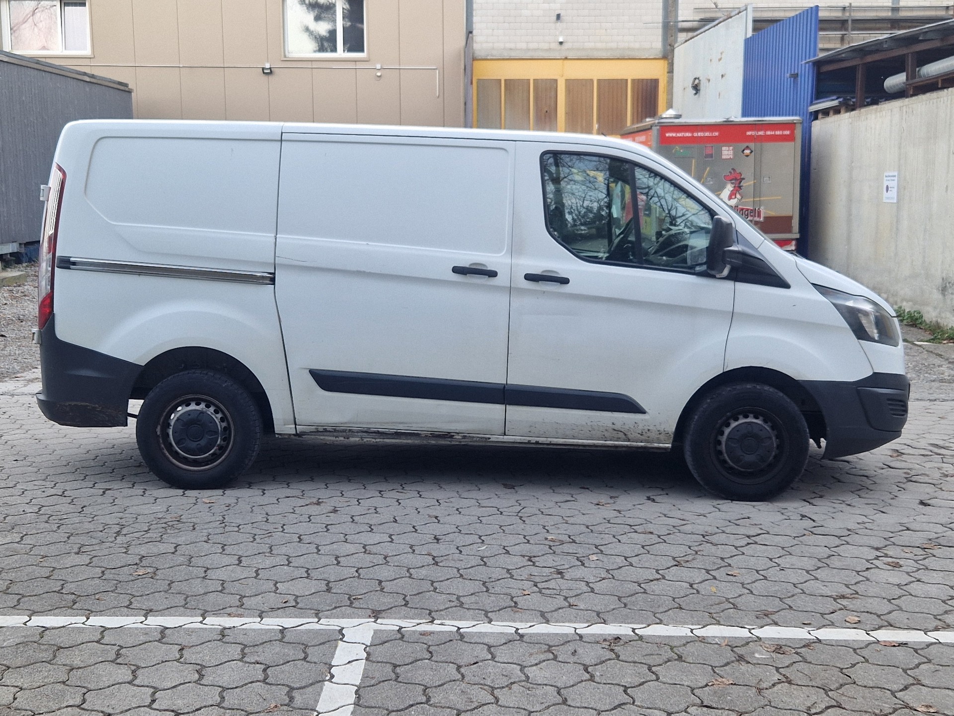 FORD Transit Custom Van 250 L1H1 Ambiente-image-4