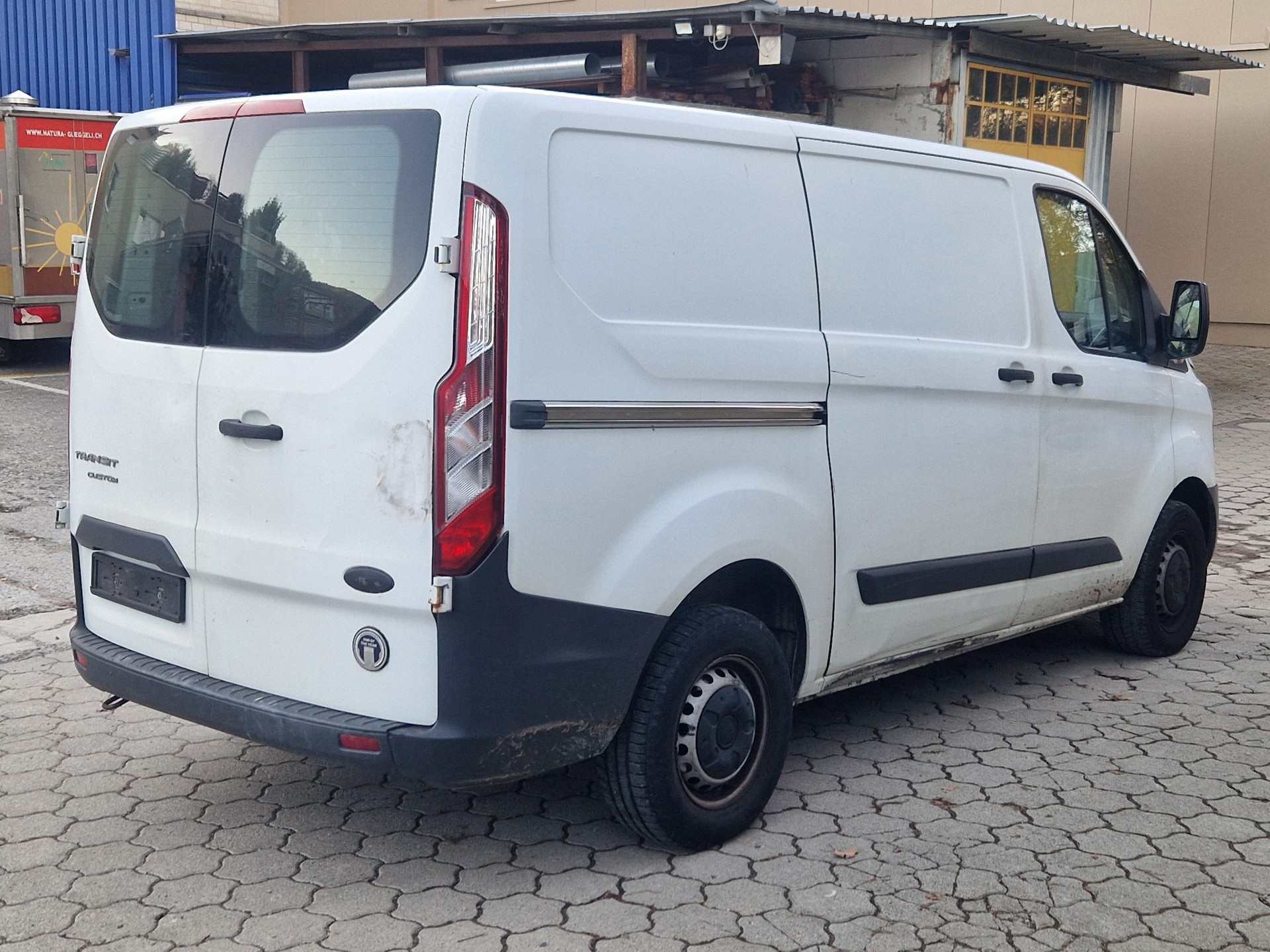 FORD Transit Custom Van 250 L1H1 Ambiente-image-5
