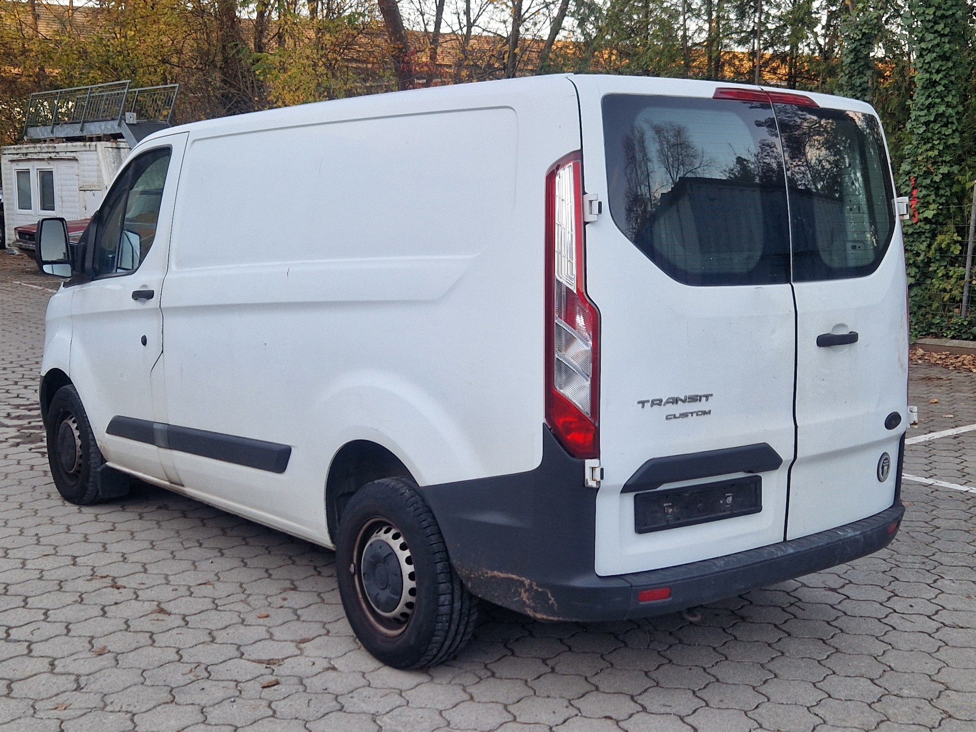FORD Transit Custom Van 250 L1H1 Ambiente-image-7