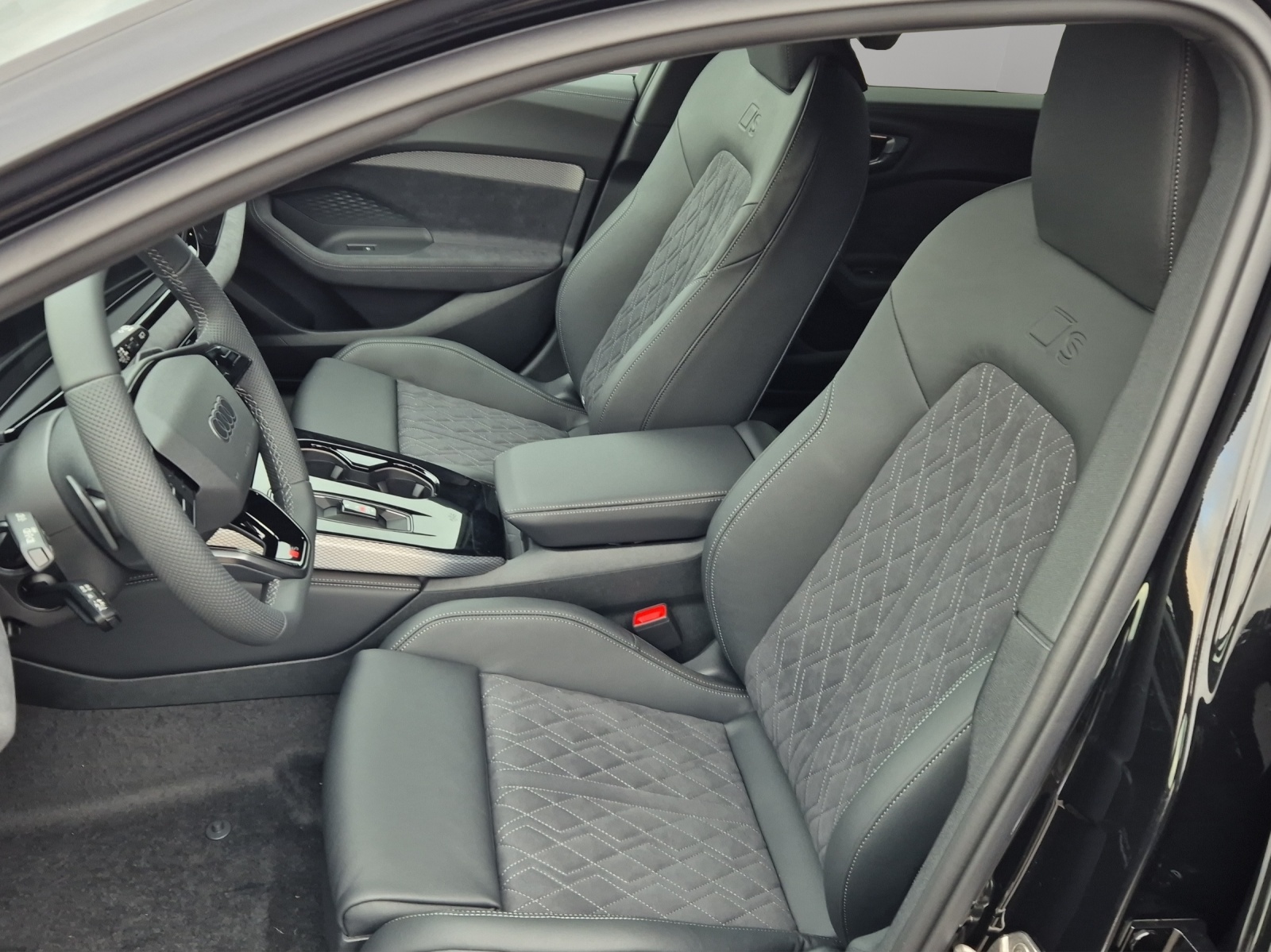 AUDI A5 Avant TDI quattro 150 kW Attraction S tronic-image-5