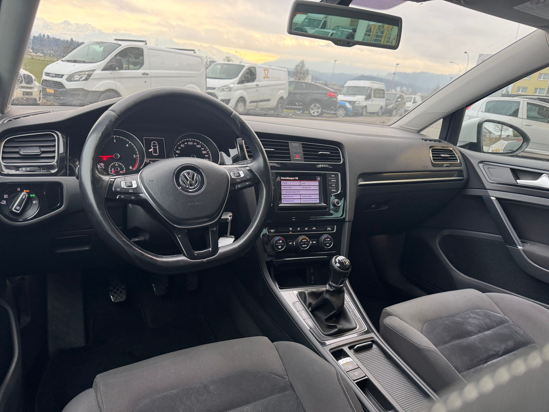 VW Golf 2.0 TDI Comfortline 4Motion-image-7