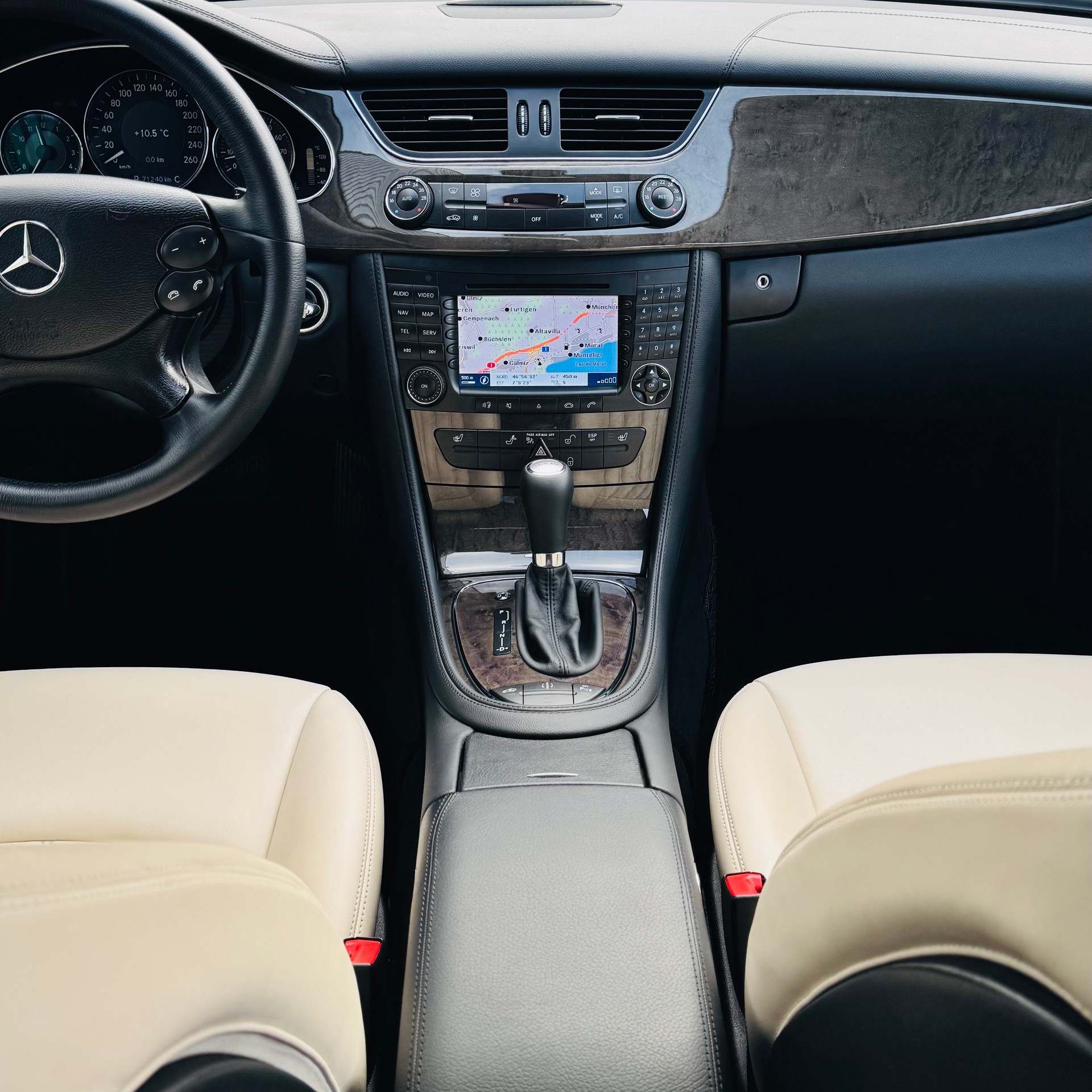 MERCEDES-BENZ CLS 350 CGI 7G-Tronic DESIGNO-image-12