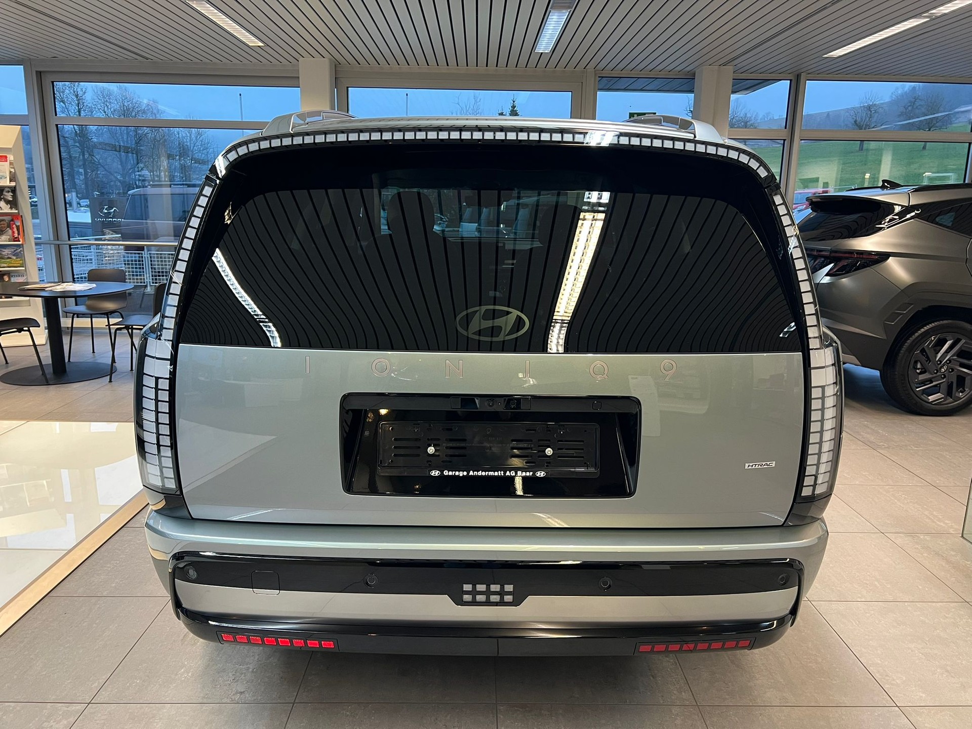 HYUNDAI Ioniq 9 110kWh Vertex Caligraphy 4WD-image-5