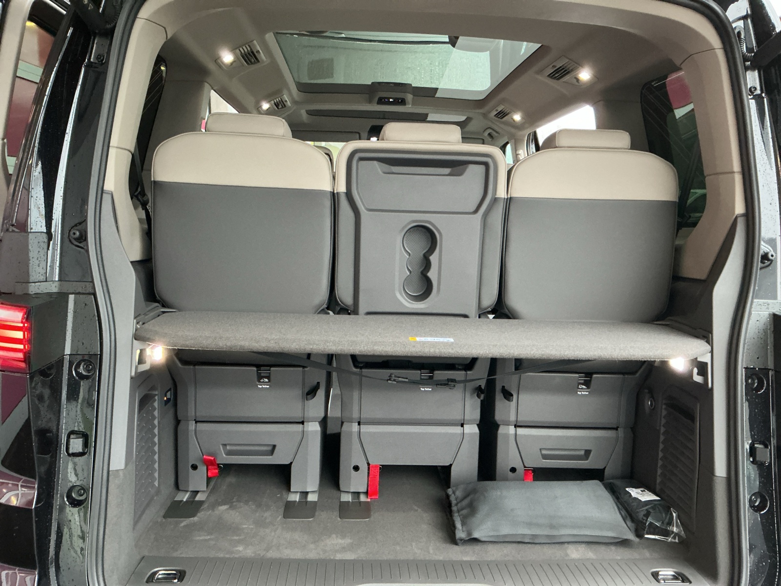 VW Multivan 1.5 eHybrid Style Liberty 4Motion DSG-image-13