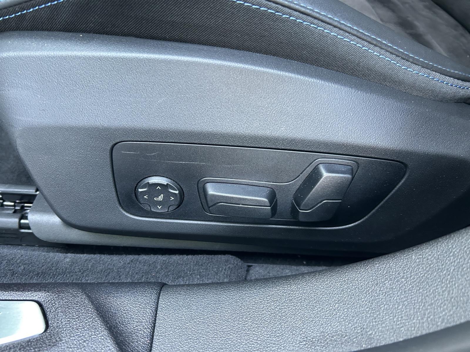 BMW M135i xDrive-image-13