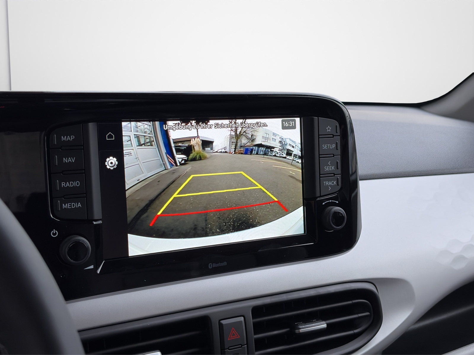 HYUNDAI i10 1.2 Vertex-image-11