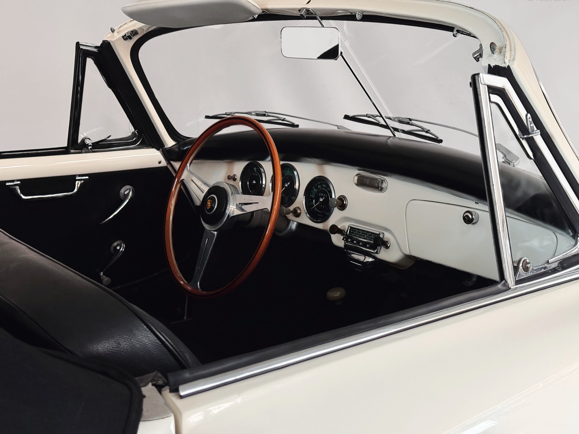 PORSCHE 356 A 1600 Cabriolet-image-21