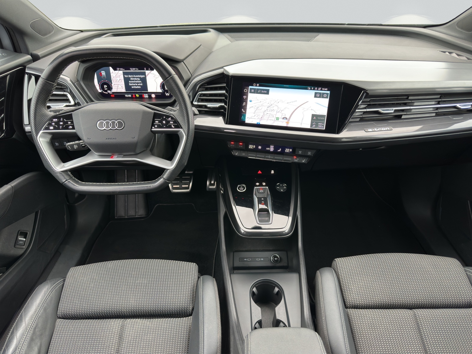 AUDI Q4 e-tron 50 quattro-image-6