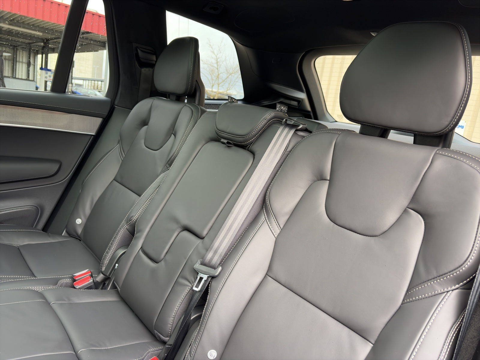 VOLVO XC90 2.0 T8 TE XCLUSIVE Edition Dark eAWD-image-15